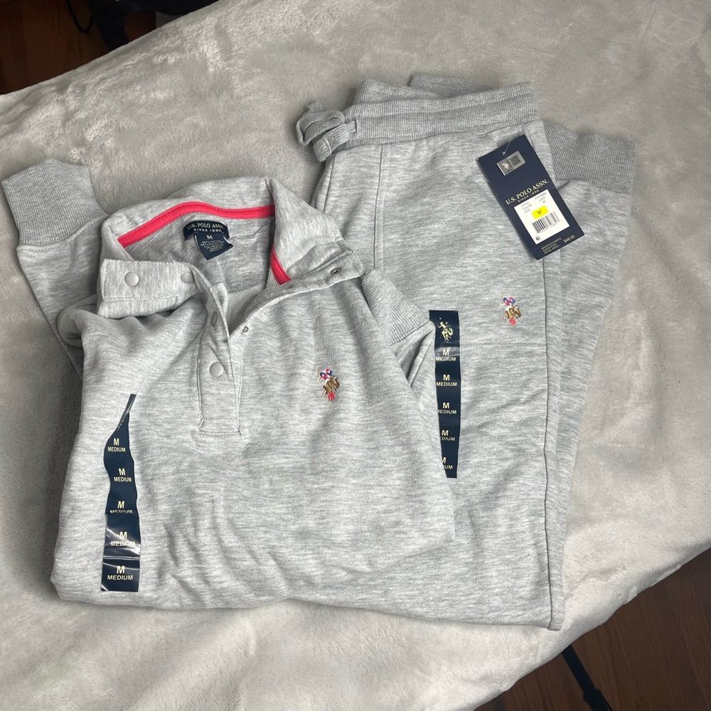 NWT U.S. Polo Assn. Light Gray Polo Shirt with pink size M Medium